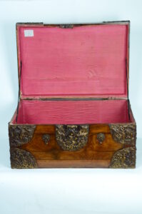 9336 Louis XIV olivewood coffer, interior